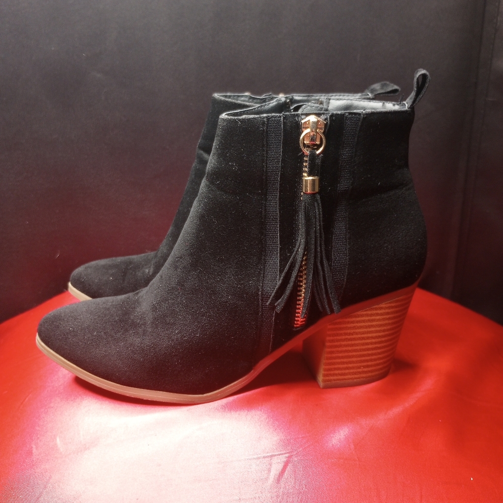 Womens Just Fab Black Fringe Booties (Size 6)